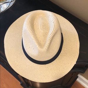 Straw floppy Panama hat NWT
